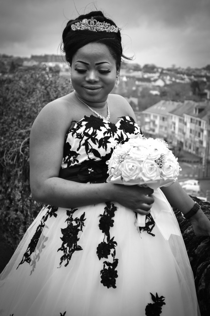 Portrait de Sucess, braid, wedding, married girl